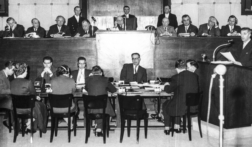Constitutive session, 1958
