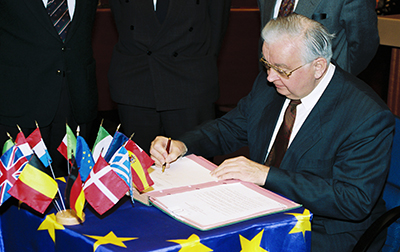 Signature of the budget
