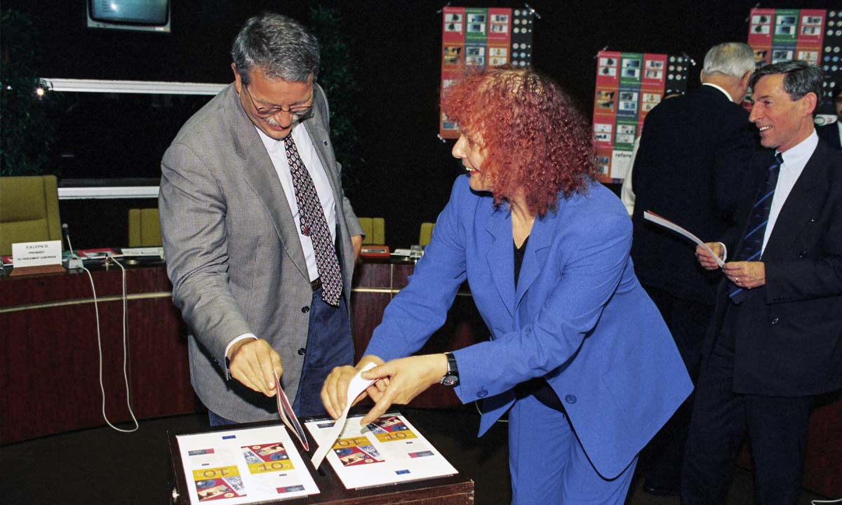 European Referendum Graphic Ecu Competition, 1994.jpg