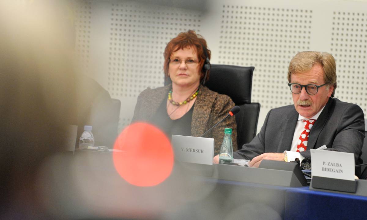 1649835888940_20121022_ECON_Committee_085_edited.jpg