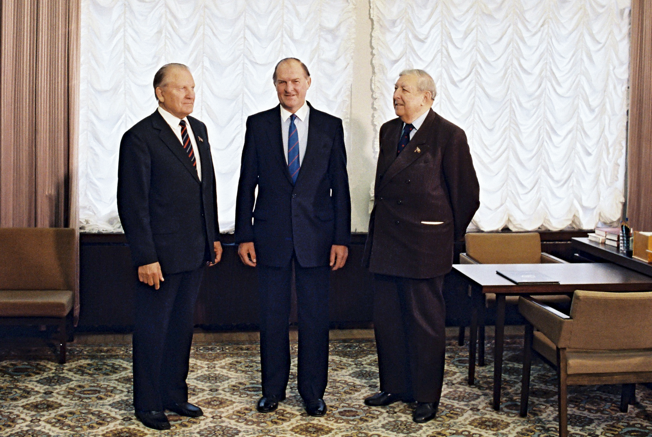 Lord Plumb and August Voss meet Soviet MPs